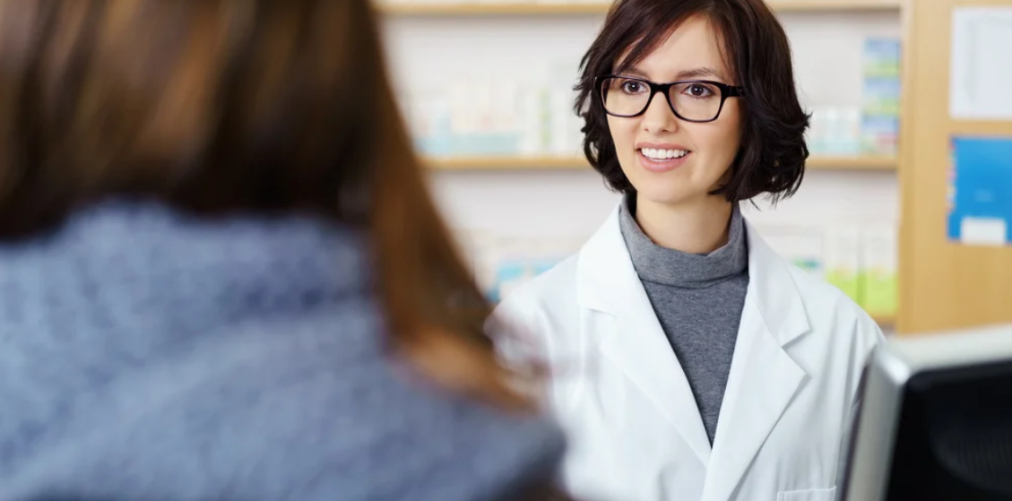 Claves para una experiencia del cliente sobresaliente en tu óptica